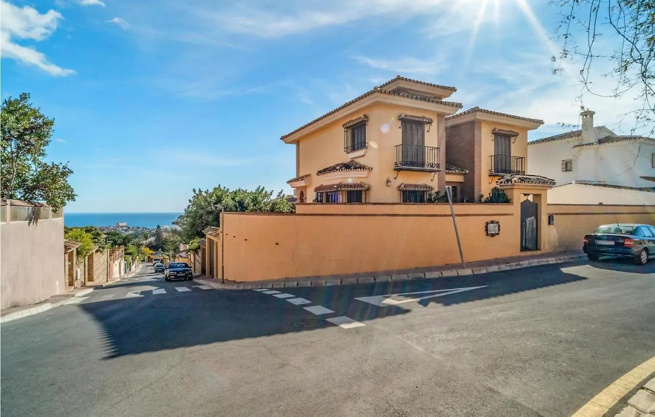 Nice Home In Benalmadena With 5 Bedrooms, Wifi And Outdoor Swimming Pool