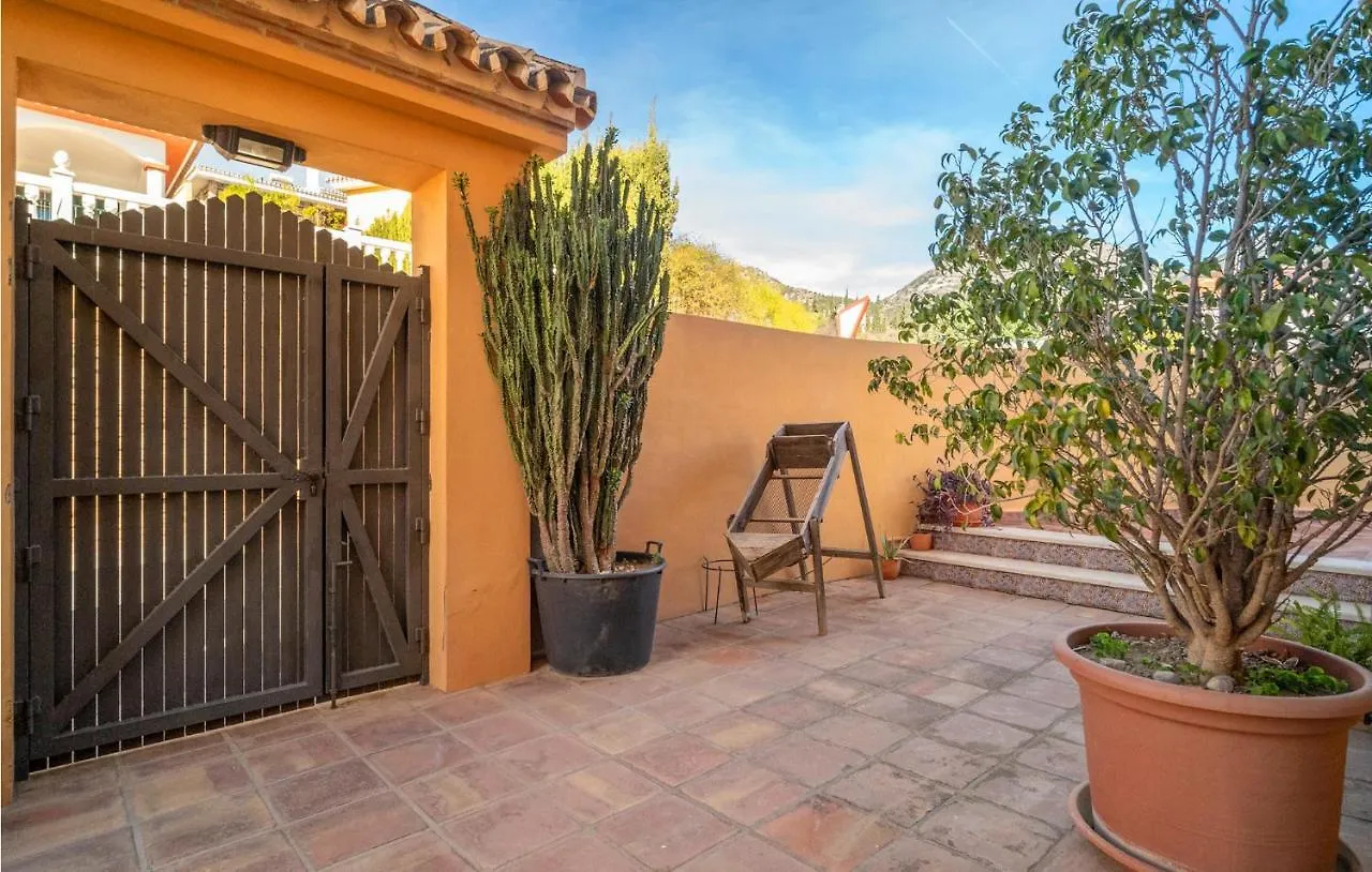Nice Home In Benalmadena With 5 Bedrooms, Wifi And Outdoor Swimming Pool Nyaraló